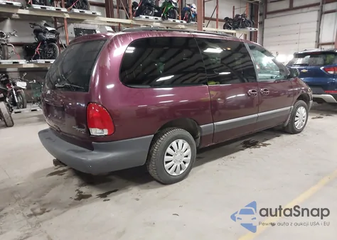 2000 Chrysler Grand Voyager Se from USA, damaged, VIN 2C4GJ44G0YR672491
